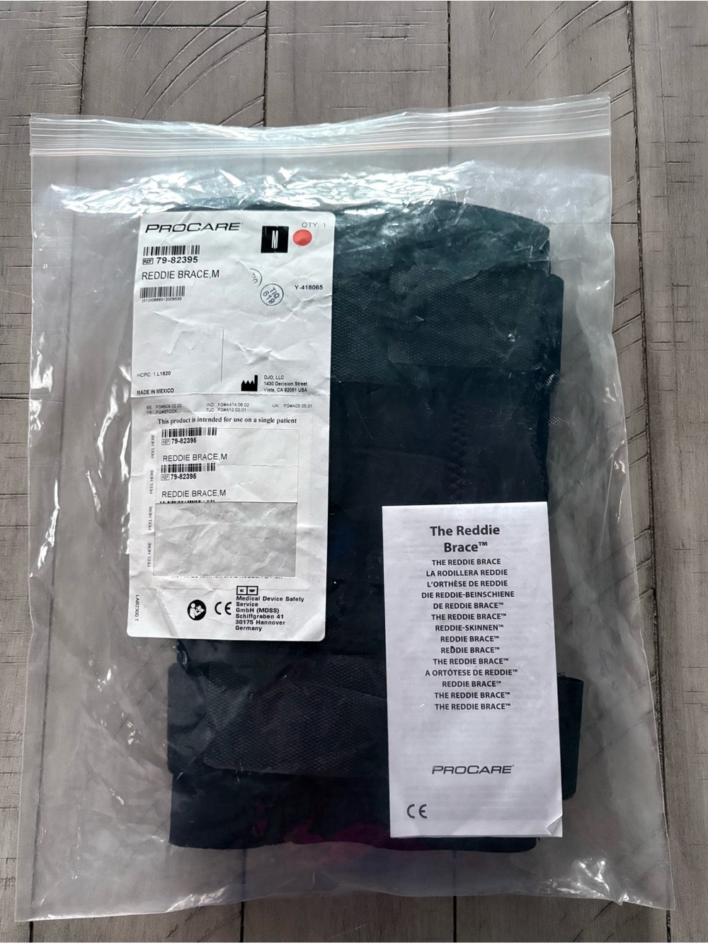 ProCare Reddie Black Knee Brace Sz. M , NEW IN PKG!